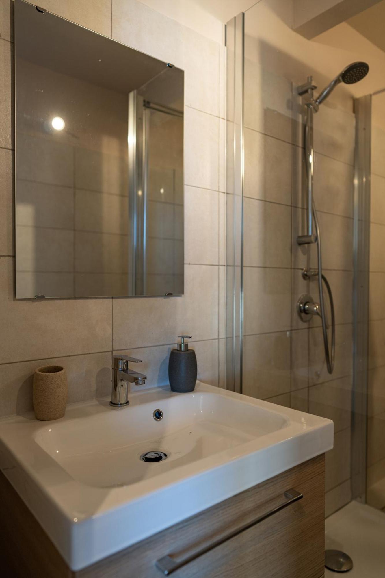 ליבורנו Acquaviva Apartments מראה חיצוני תמונה